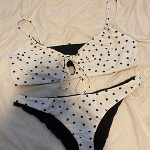 COPY - Dippin Daisy’s Bikini (brand new)